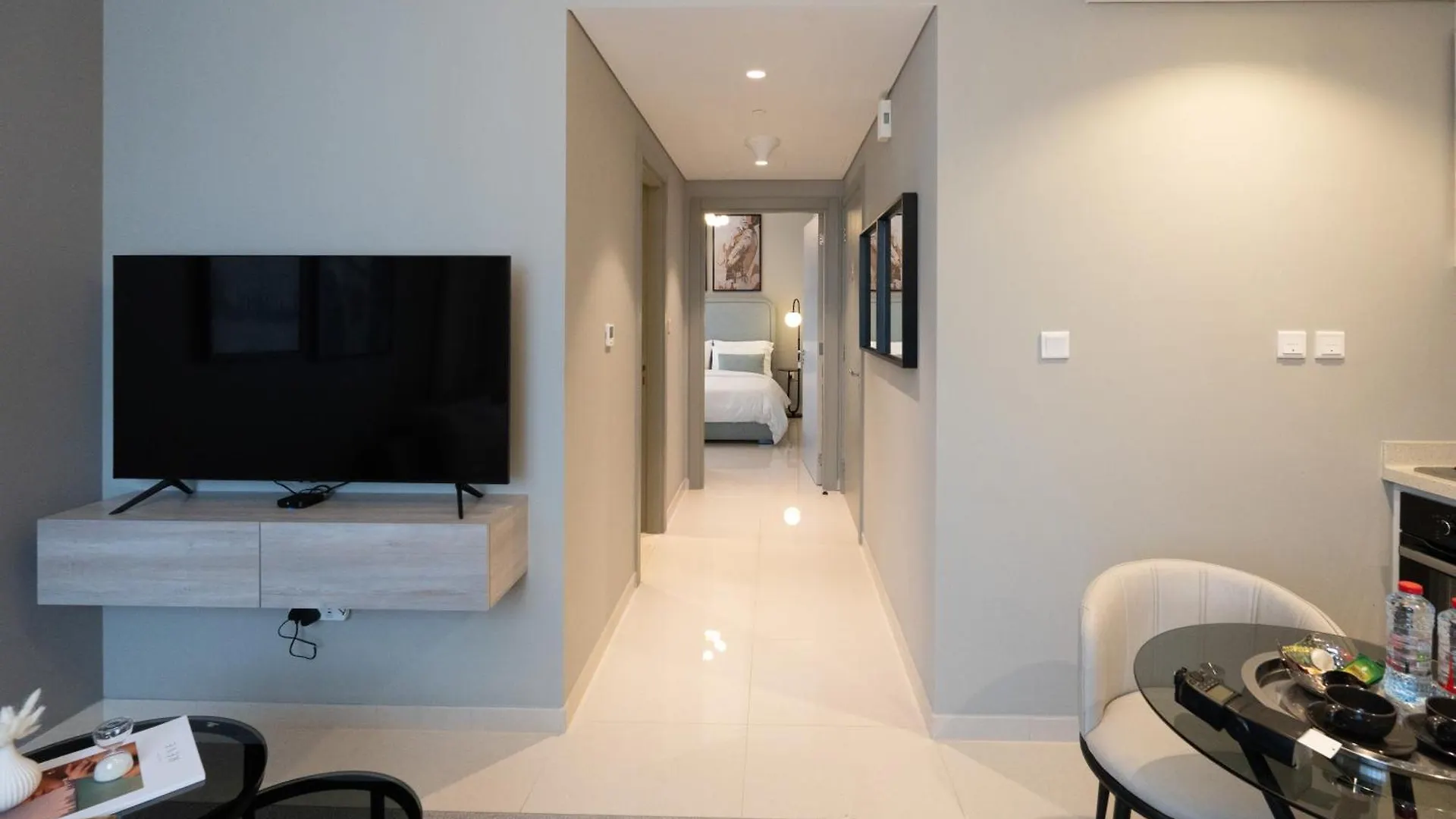 Keyrock Living - Elegant City Escape At Zada Tower Dubai