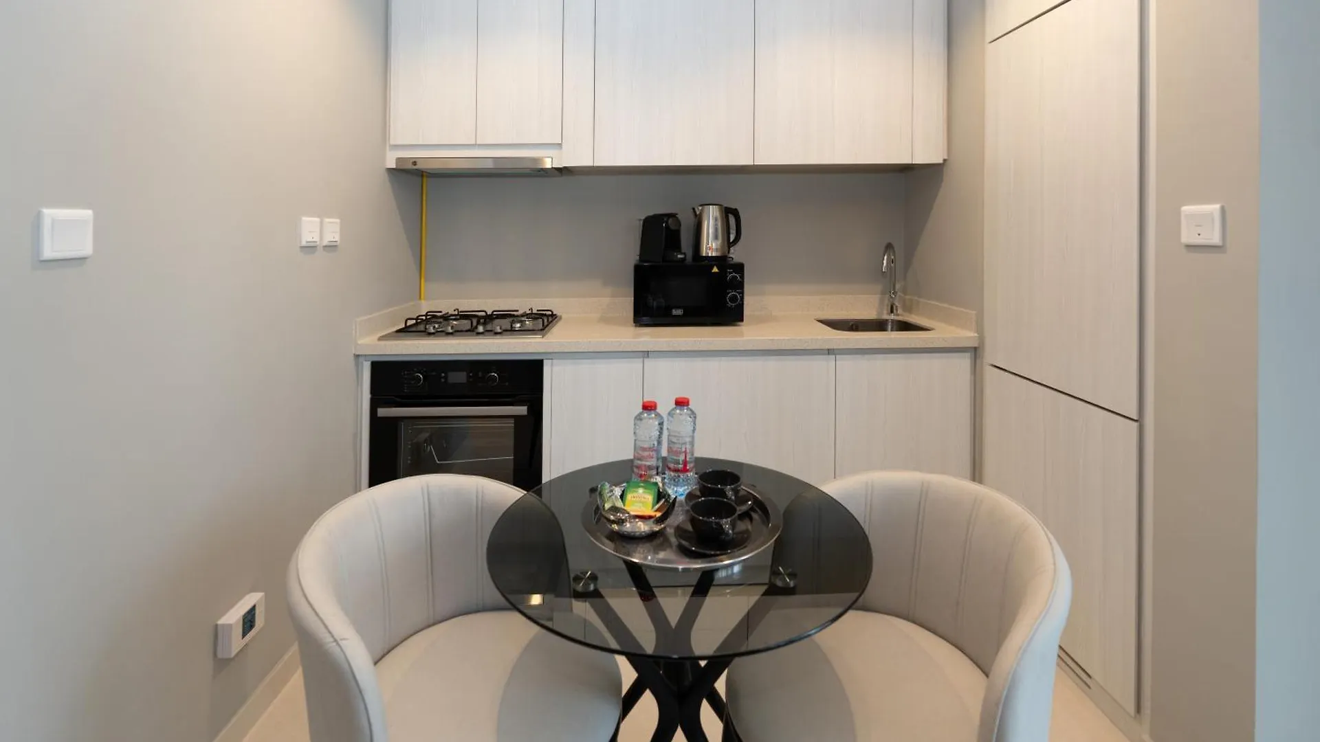 Keyrock Living - Elegant City Escape At Zada Tower Dubai 0*,