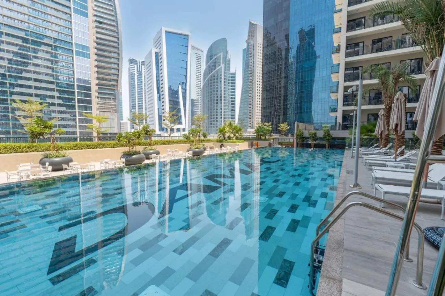Apartamento Keyrock Living - Elegant City Escape At Zada Tower Dubai Emirados Árabes Unidos